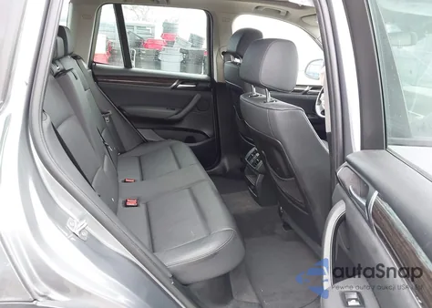 2016 BMW X3 xDrive28I z USA, uszkodzony, nr VIN 5UXWX9C51G0D75232